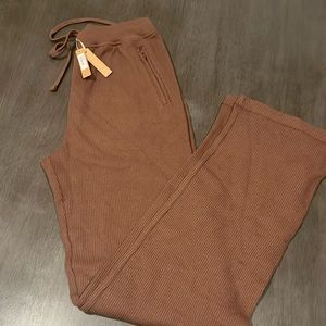 Skims waffle joggers garnet